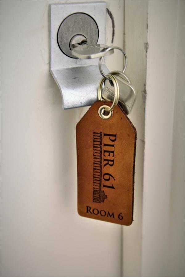 Pier 61 Guest Accommodation Гастингс Экстерьер фото